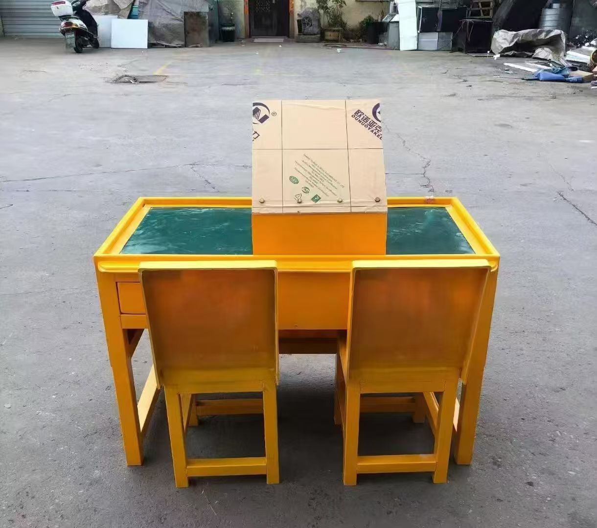 福州防静电导通桌井下煤矿火工品发放桌：危险品流转的安全守护者